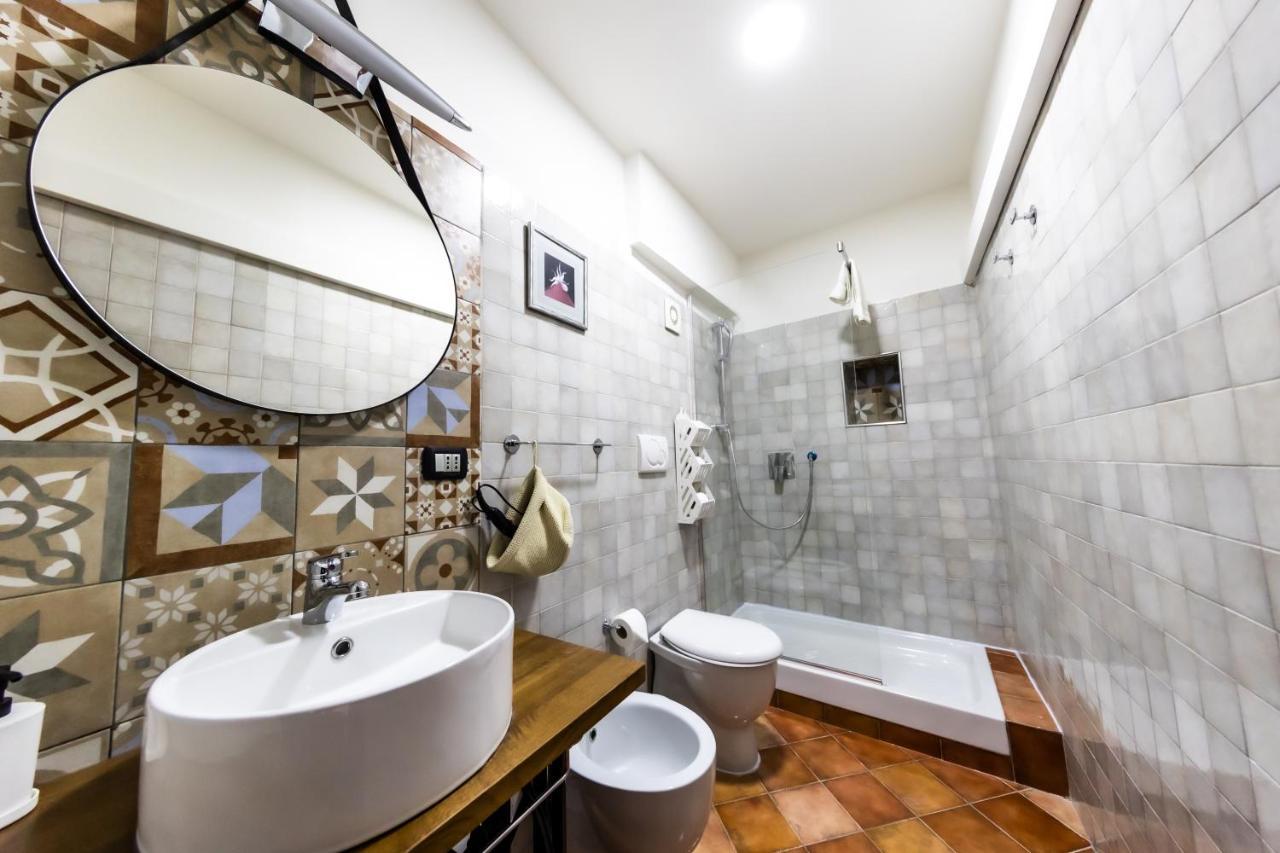 Sebeto Duomo Apartment Naples Exterior photo